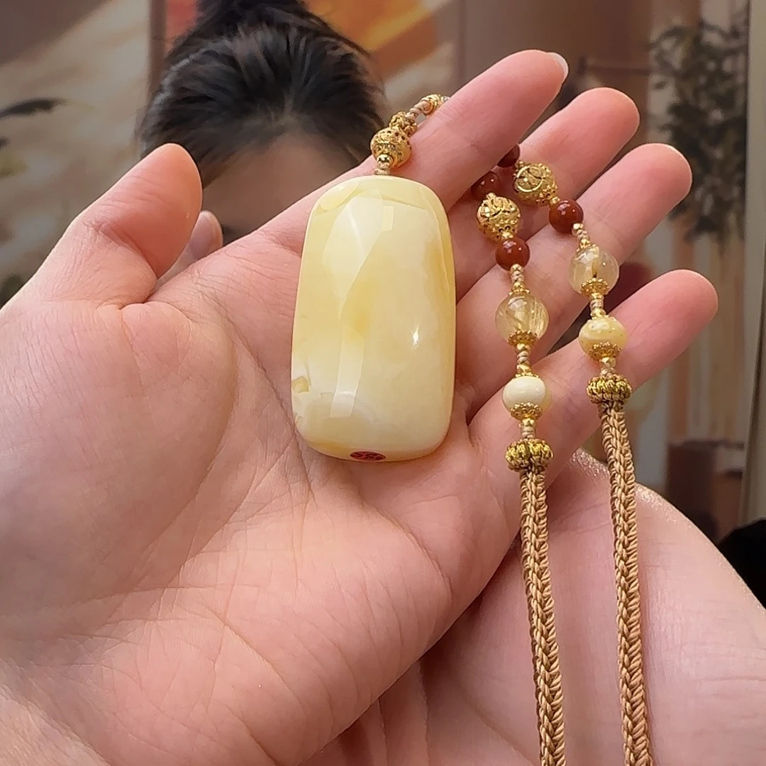 蜜蜡未镶嵌吊坠(赠链)