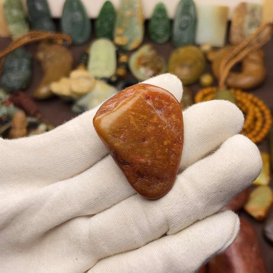 岫岩河磨玉（透闪石质玉）未镶嵌颈饰