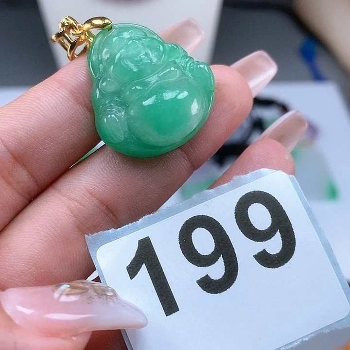 翡翠颈饰未镶嵌吊坠