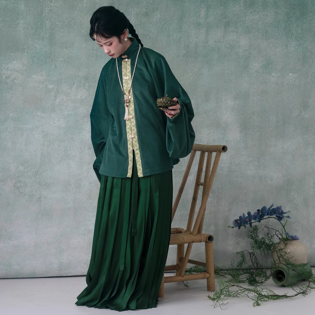 【上遥居】青黛远 明原创汉服女冬绿色立领明满褶仿宋锦交领比甲