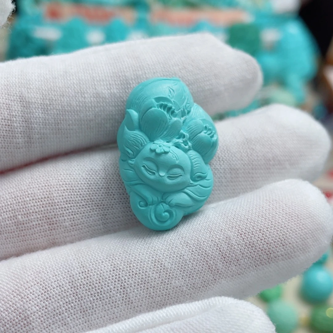 绿松石未镶嵌珠宝奇石