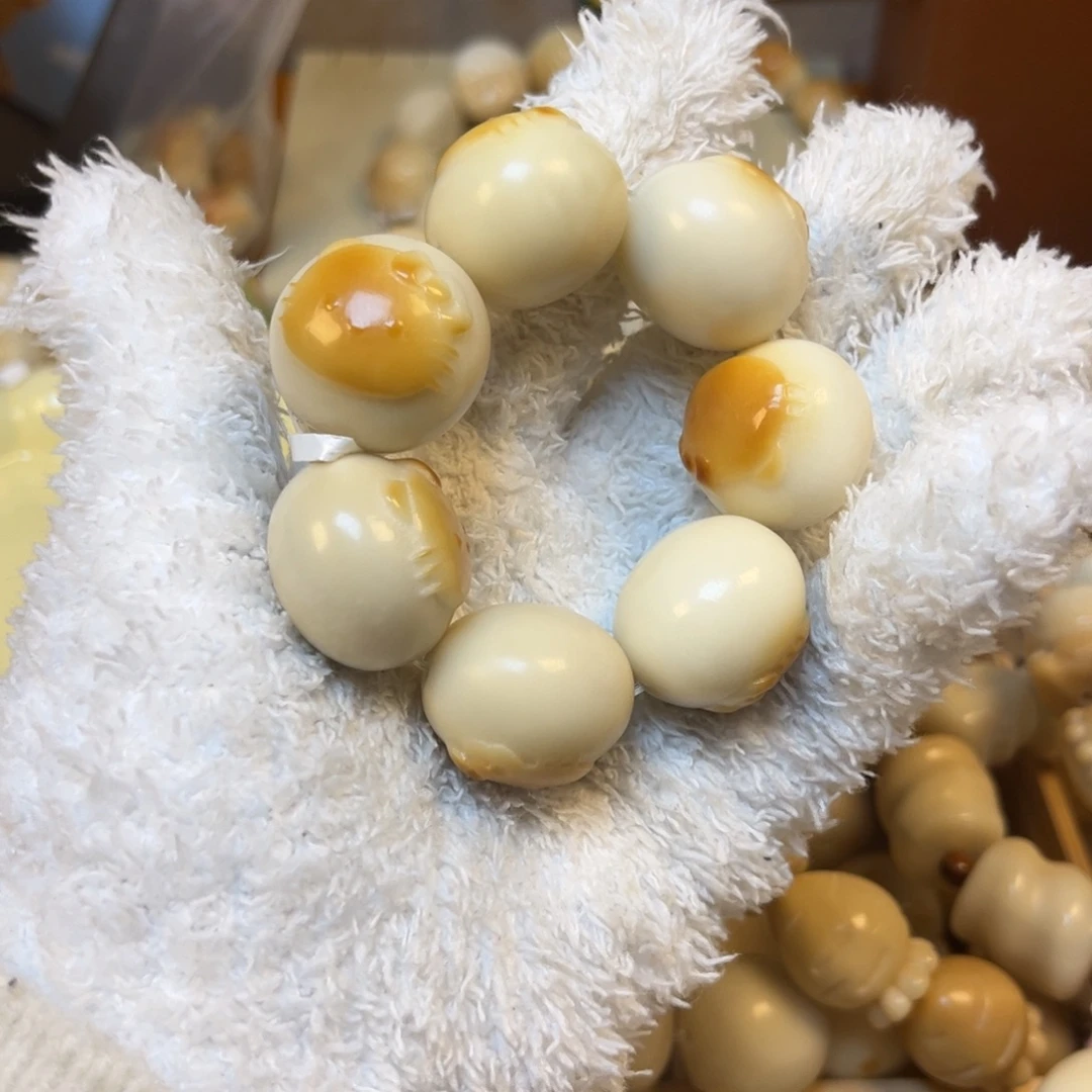 菩提根/象牙果吊坠1.4.12炭烤浮雕kt微瑕手捻