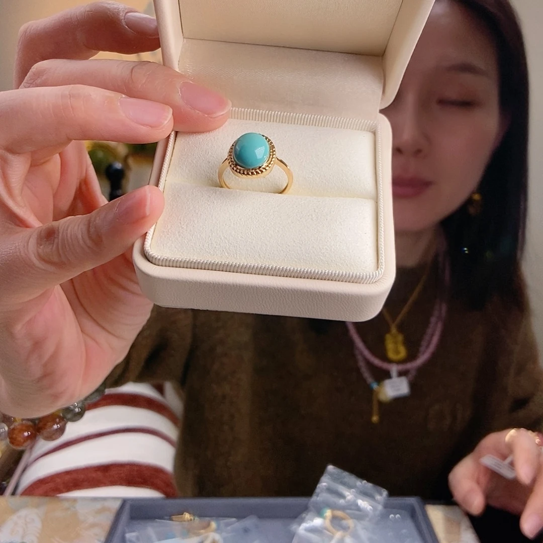 绿松石戒指18K金镶嵌设计款