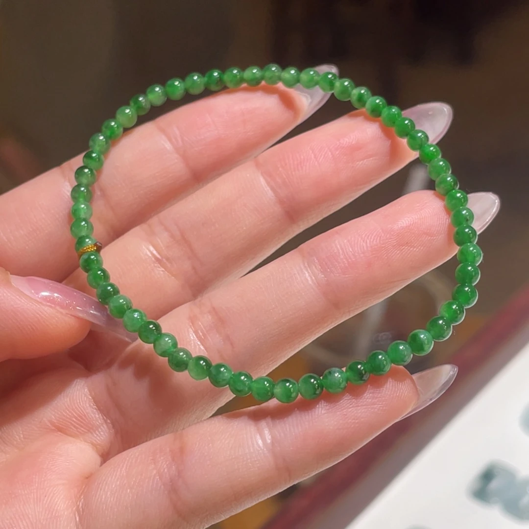 翡翠未镶嵌颈饰手串