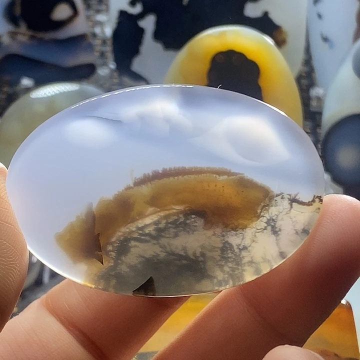 未镶嵌颈饰玛瑙/玉髓钣**手