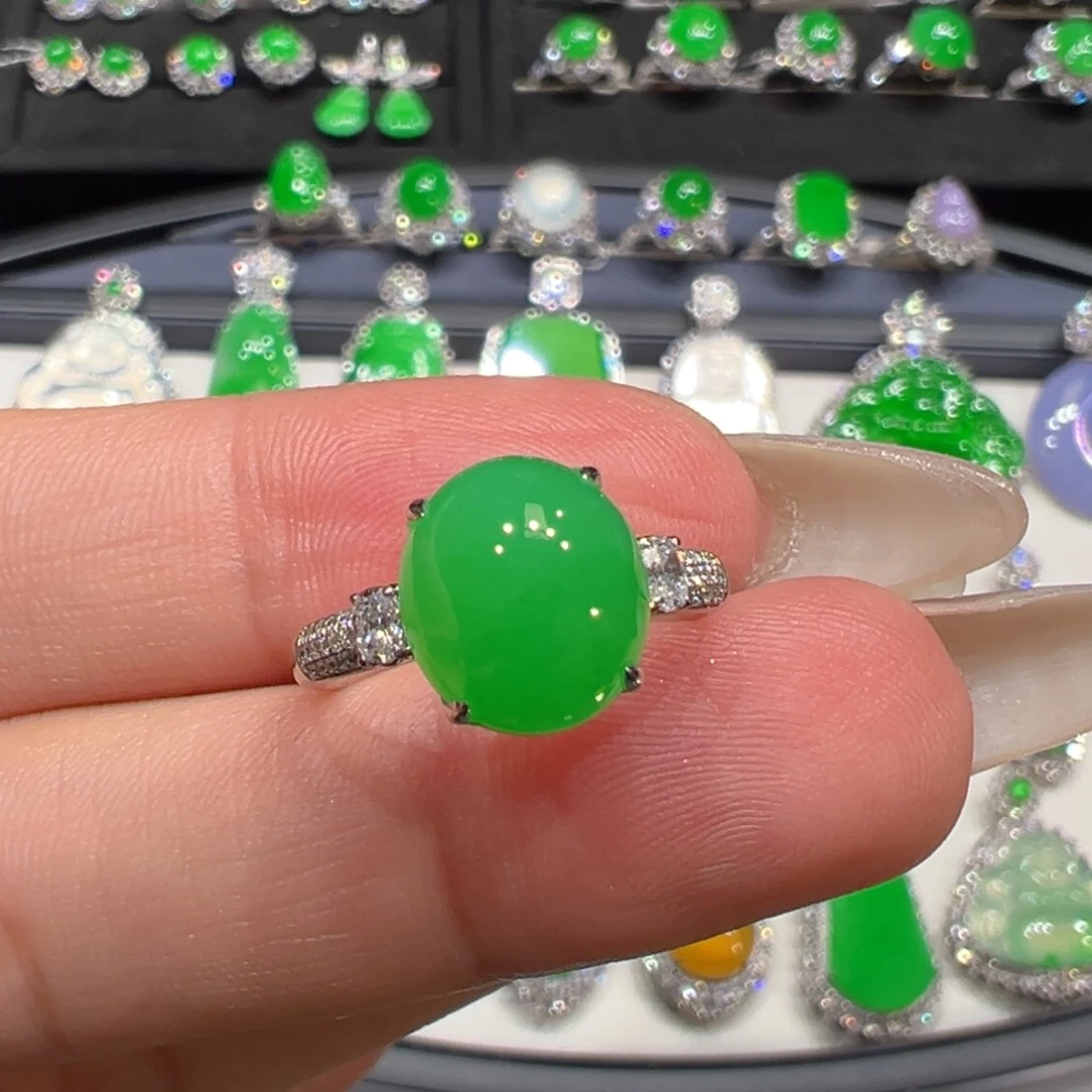 翡翠18K金镶嵌戒指收到货48小时鉴赏期