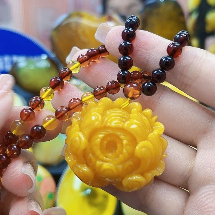 琥珀未镶嵌颈饰吊坠