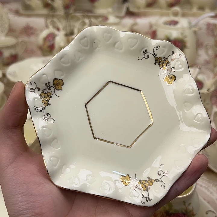 陶瓷两个陶瓷微瑕