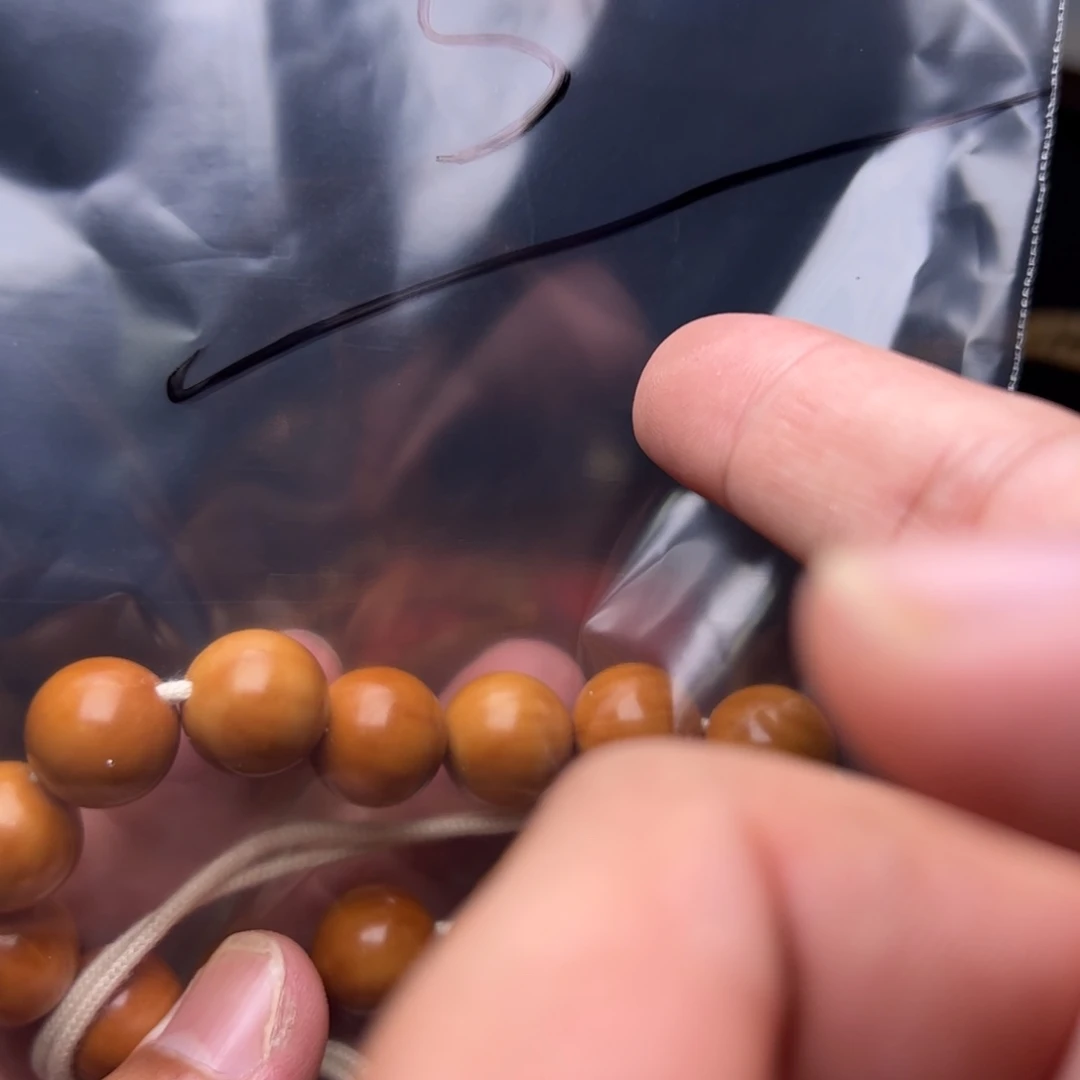 王****猴头核桃吊坠啦啦啦