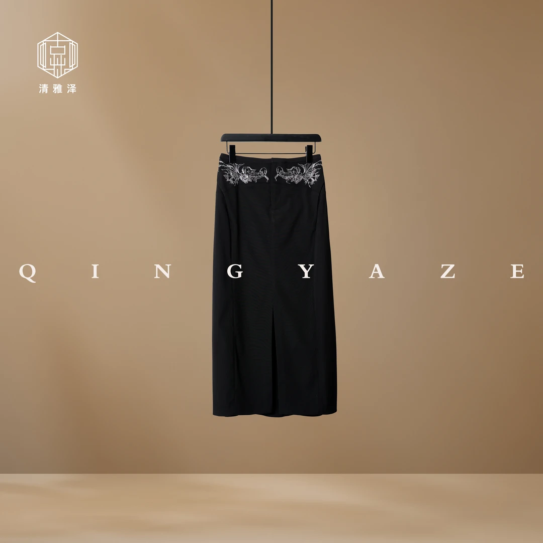 大鱼！盘银绣花新中式醋酸半裙！GZ5388