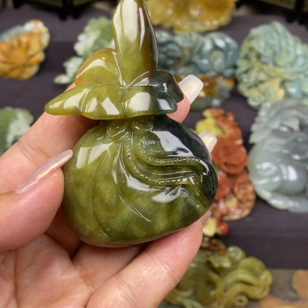 蛇纹石玉未镶嵌吊坠(赠链)