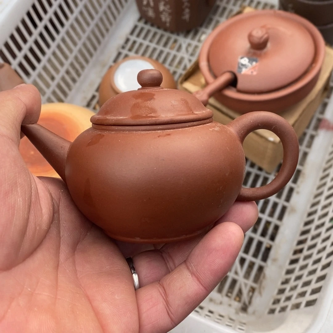 怎***？紫砂茶壶年糕土水平