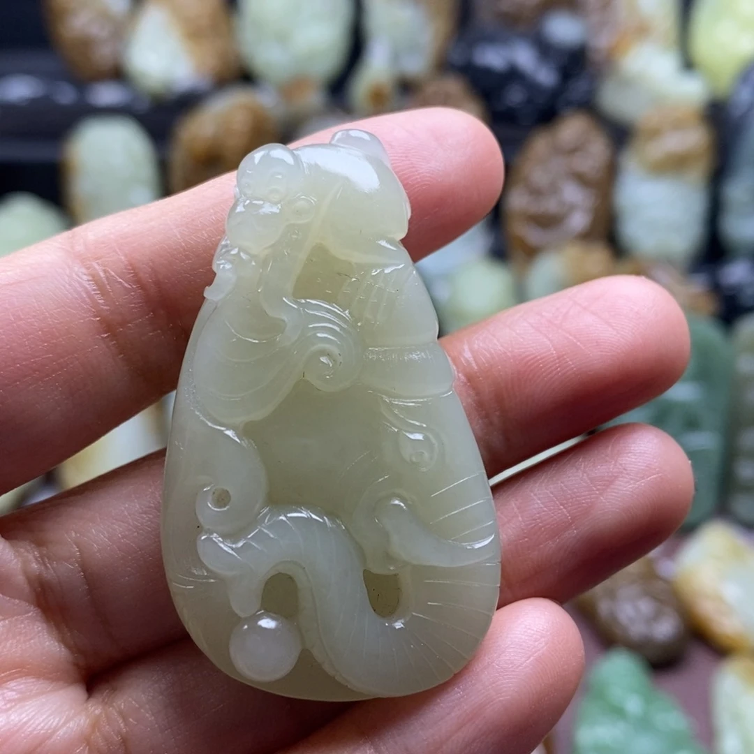 吊坠(不含链)未镶嵌和田玉（糖玉）