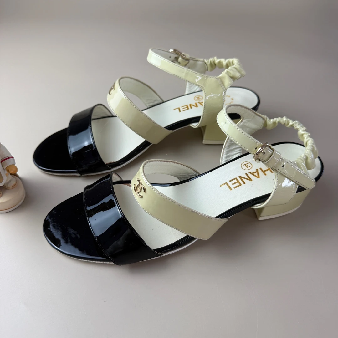 99新 Chanel/香奈儿 金标双C绑带凉鞋 37.5码 YLP3601