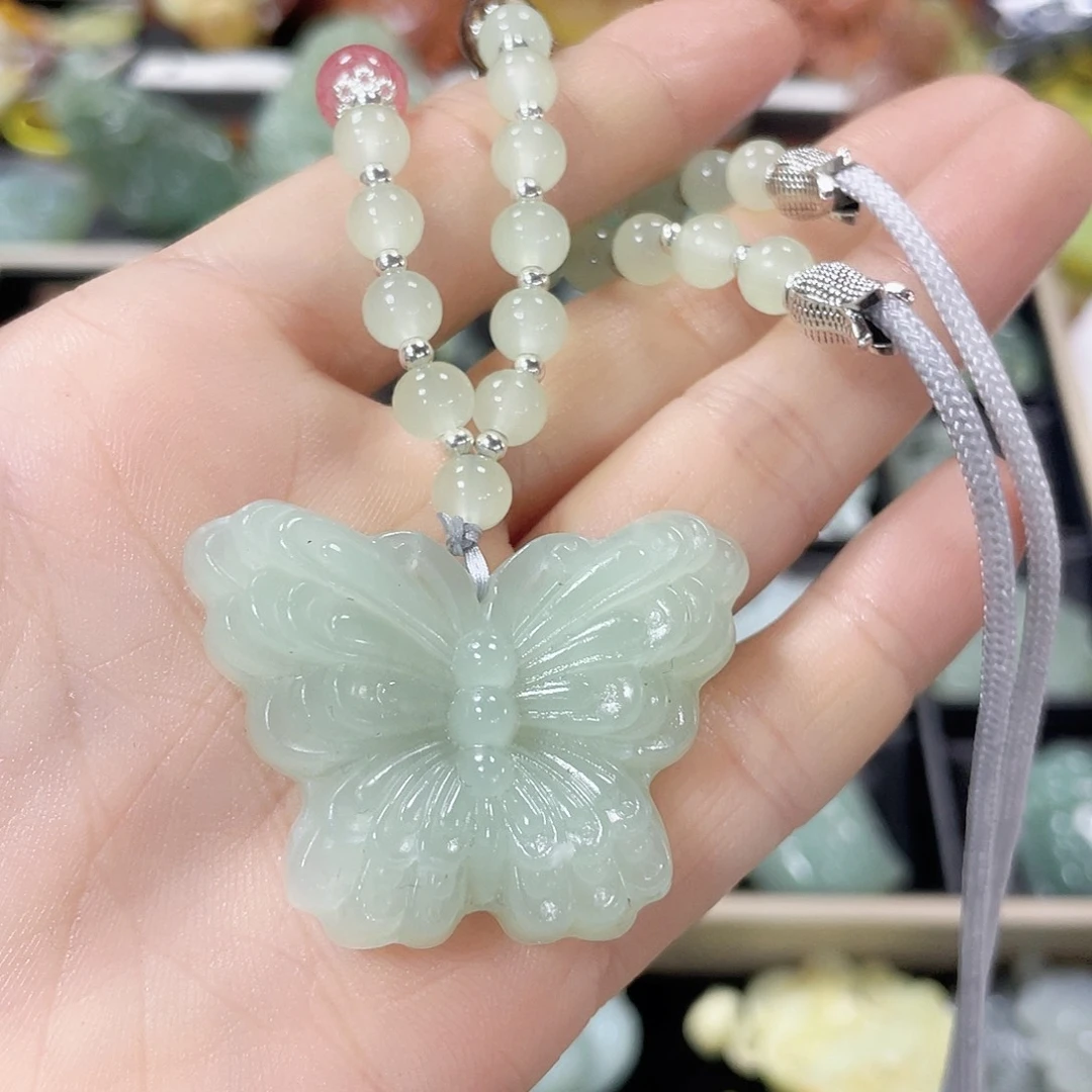 蛇纹石玉未镶嵌颈饰