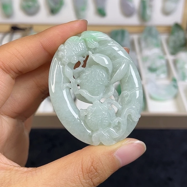 翡翠未镶嵌颈饰翡翠