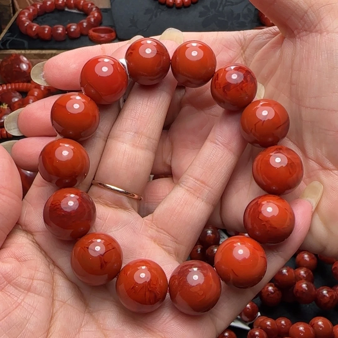 亦***幻南红玛瑙未镶嵌手串
