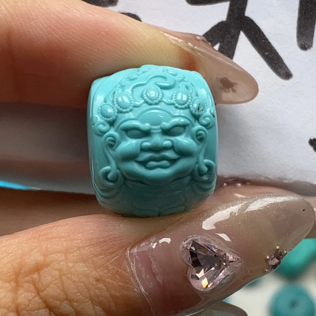 绿松石未镶嵌颈饰