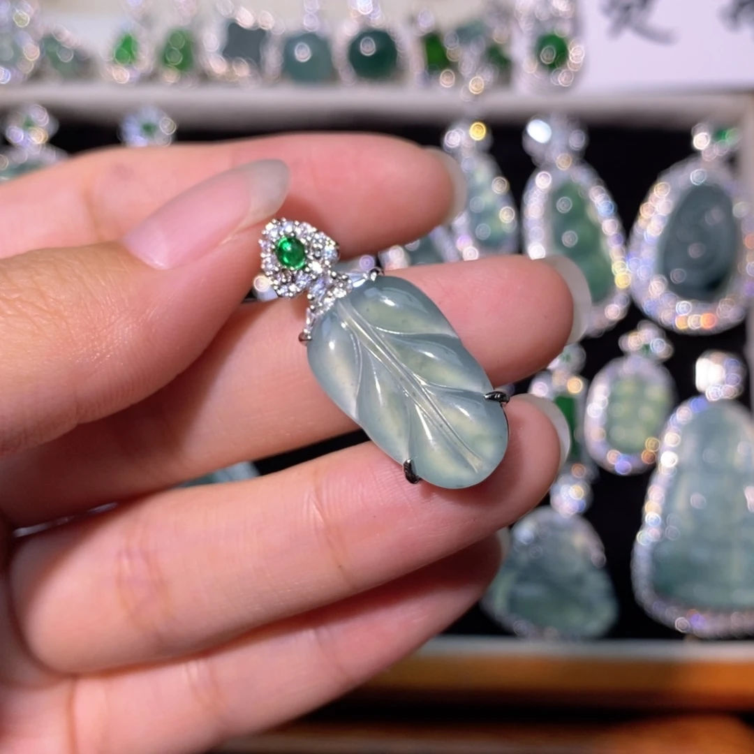 翡翠未镶嵌颈饰天然