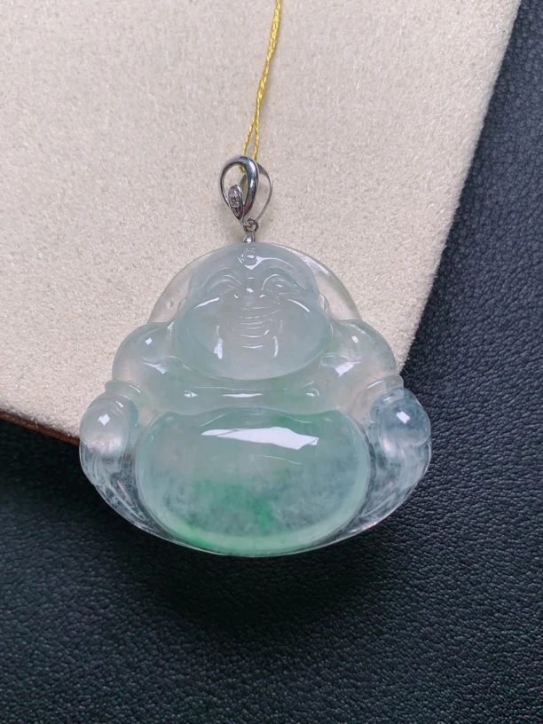 天然翡翠A货飘绿佛公尺寸30.1/33.3/5.1