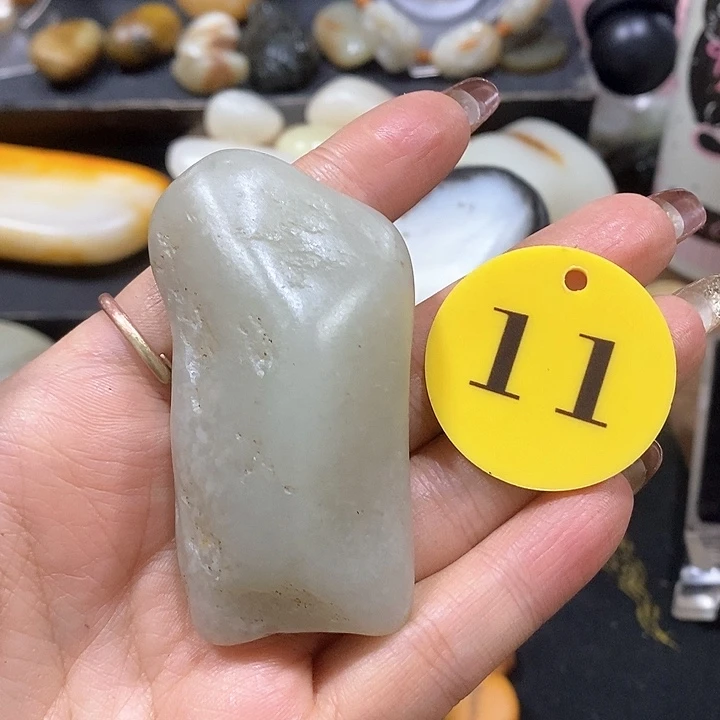 未镶嵌和田玉（糖玉）挂件