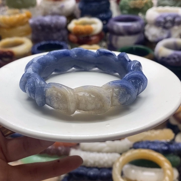 石英质玉未镶嵌手镯