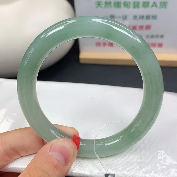翡翠手镯未镶嵌55圈油青圆条翡翠手镯
