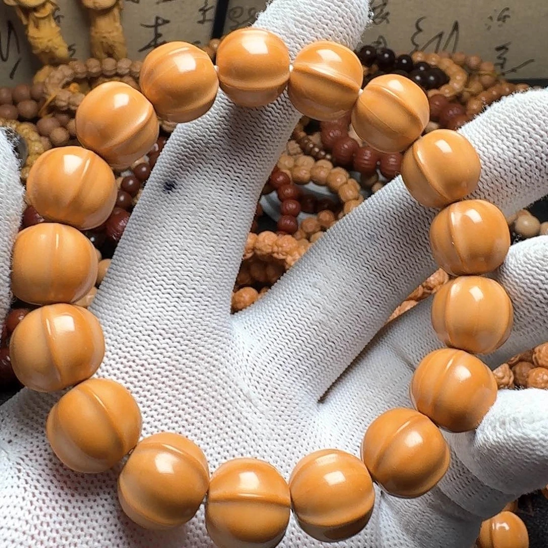 猴头核桃吊坠龙炎鲨鱼背全品