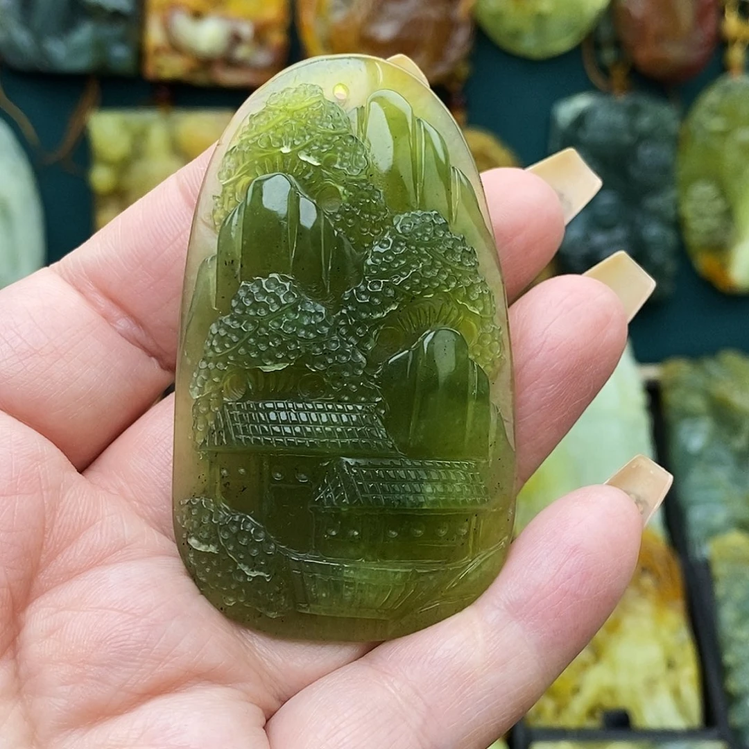 蛇纹石玉未镶嵌颈饰福利山水