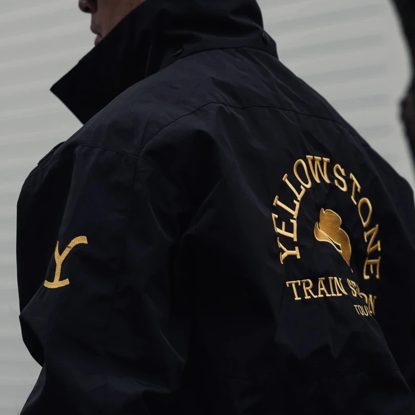 【破壳计划】“黄石公园”男士休闲户外刺绣短宽阔型硬朗立挺尼龙