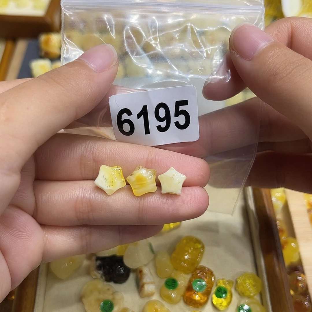 十***一琥珀未镶嵌珠宝奇石