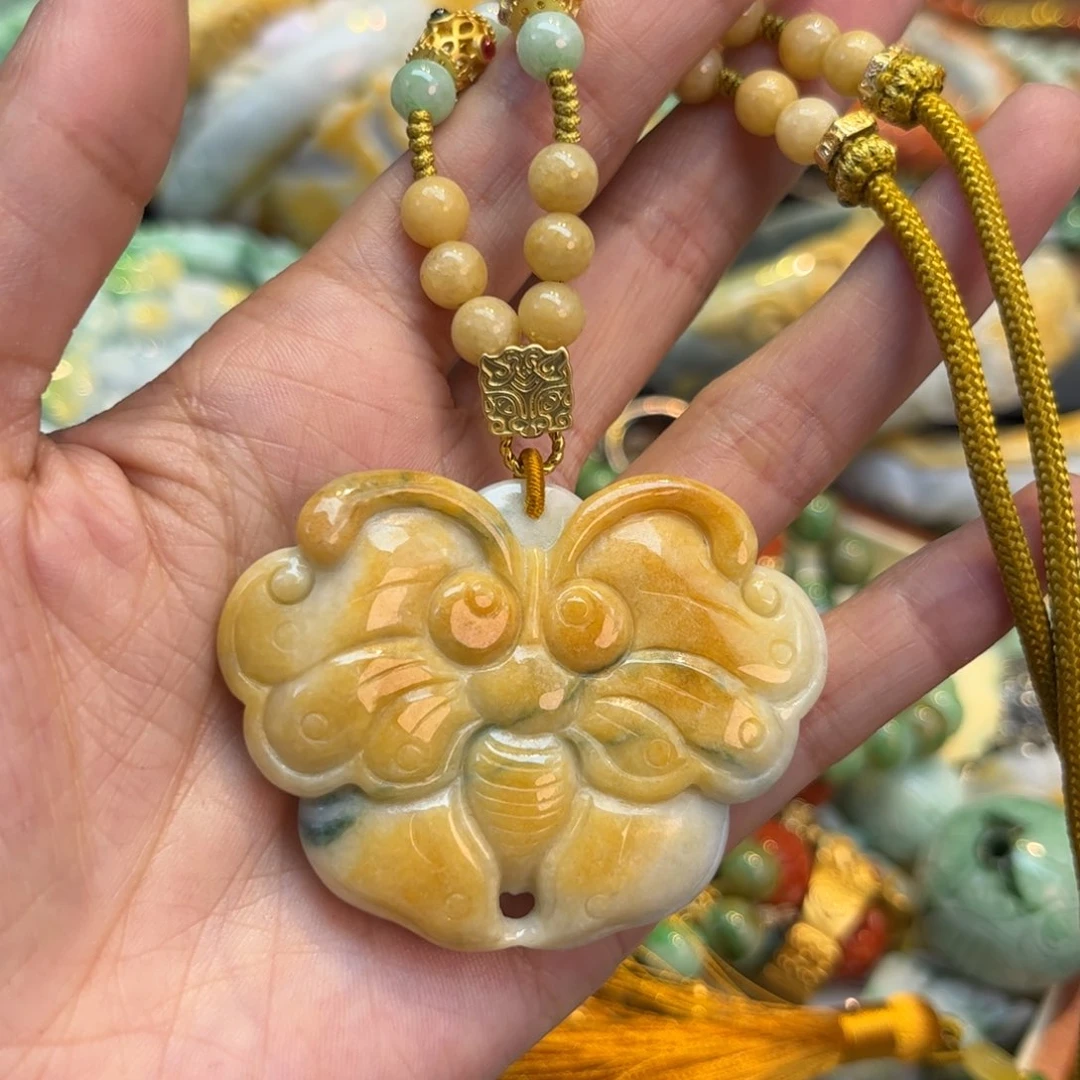 翡翠颈饰未镶嵌待编款