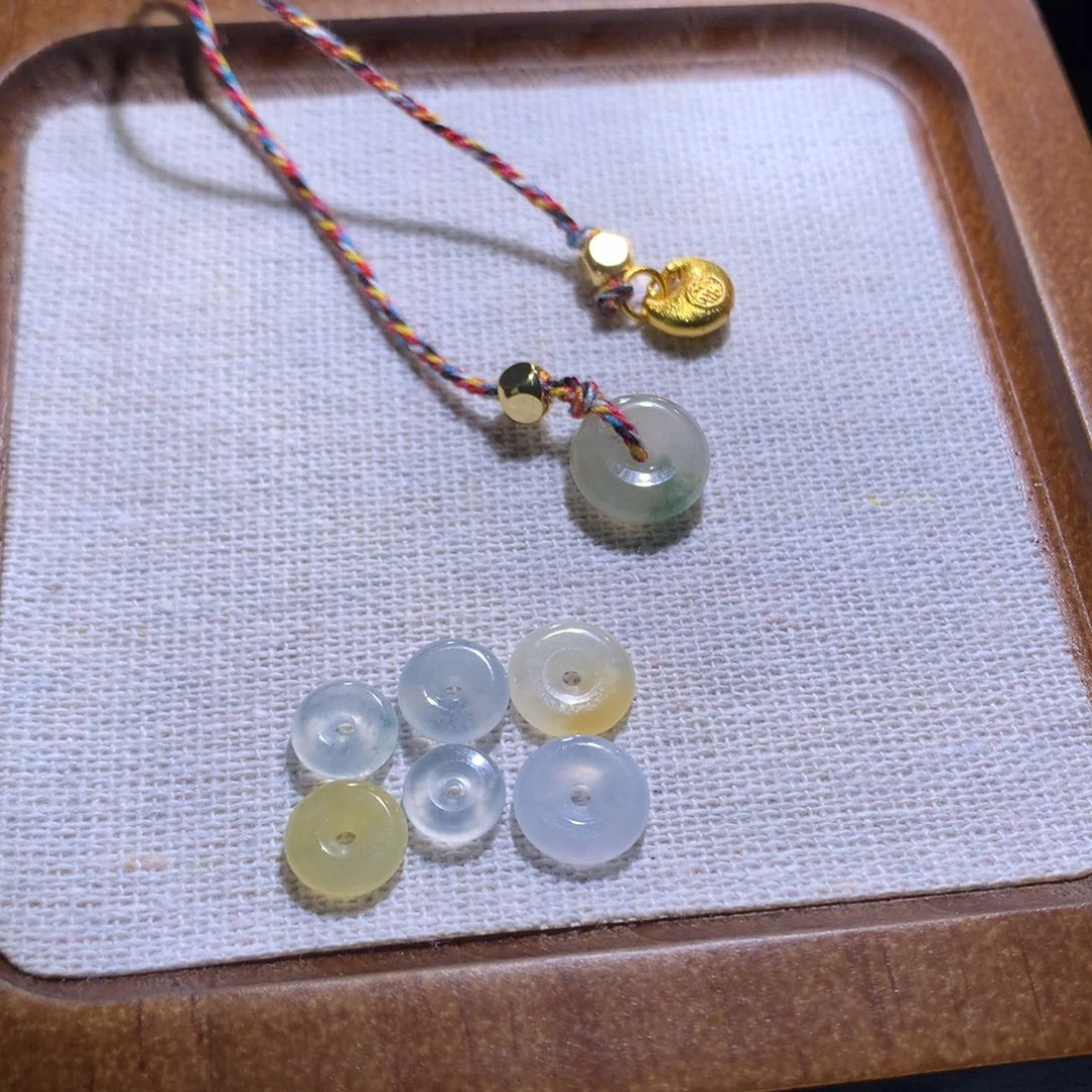 翡翠散珠福利扣子发其一