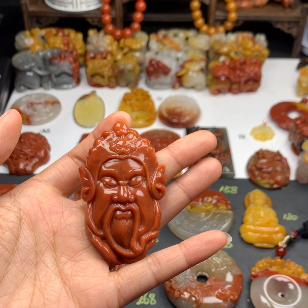 石英质玉（黄龙玉）挂件未镶嵌