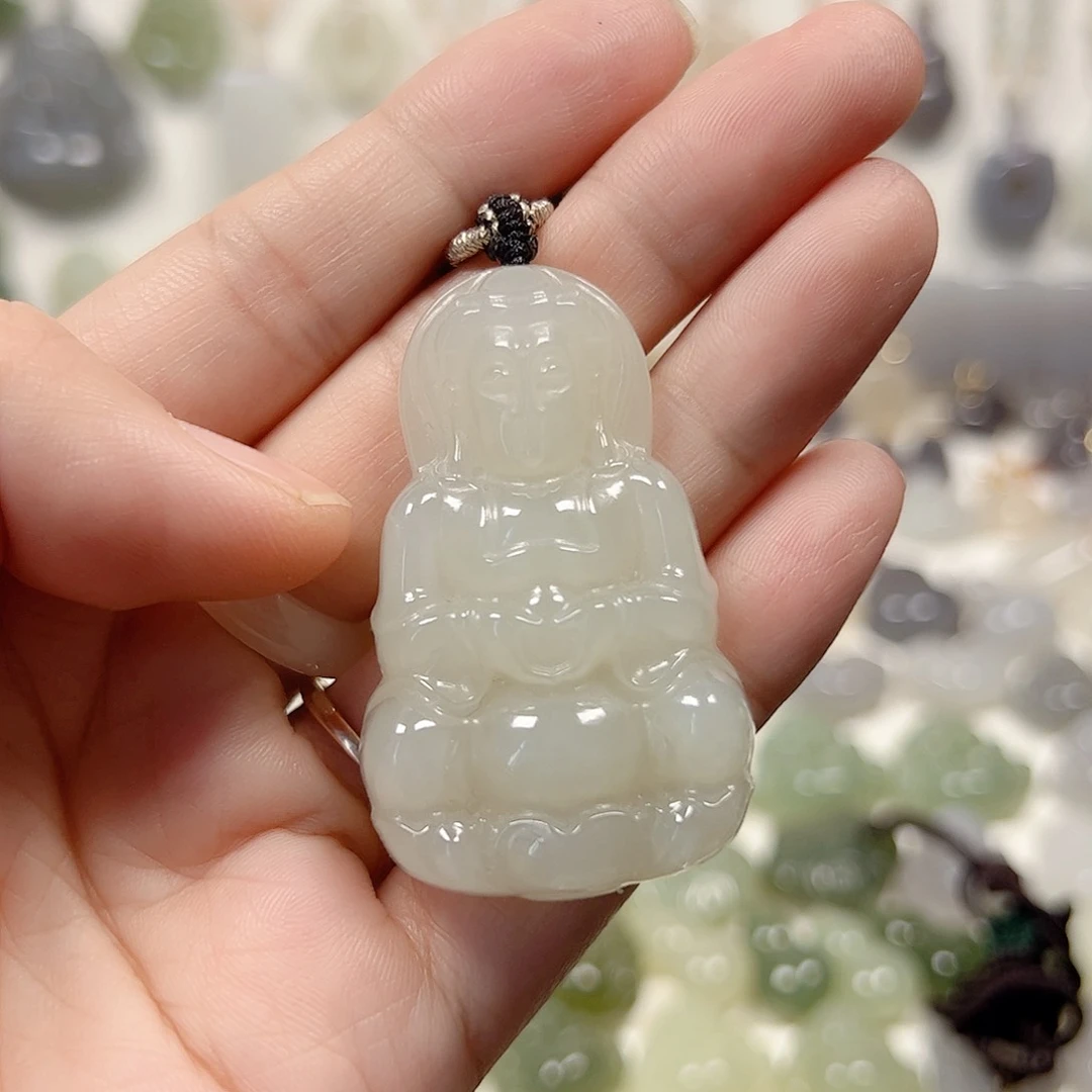 颈饰未镶嵌和田玉