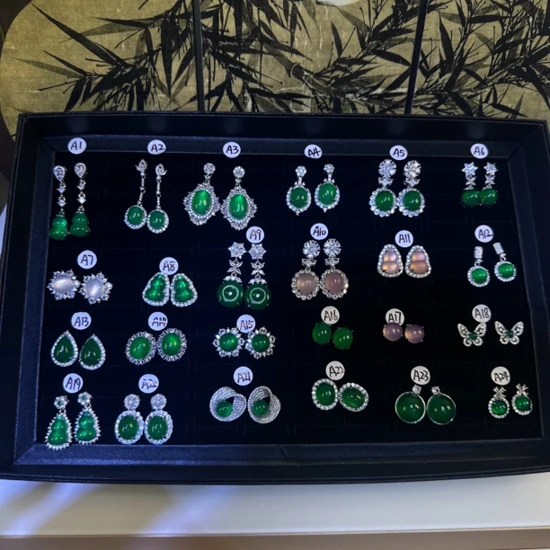 高冰玉髓耳环耳钉