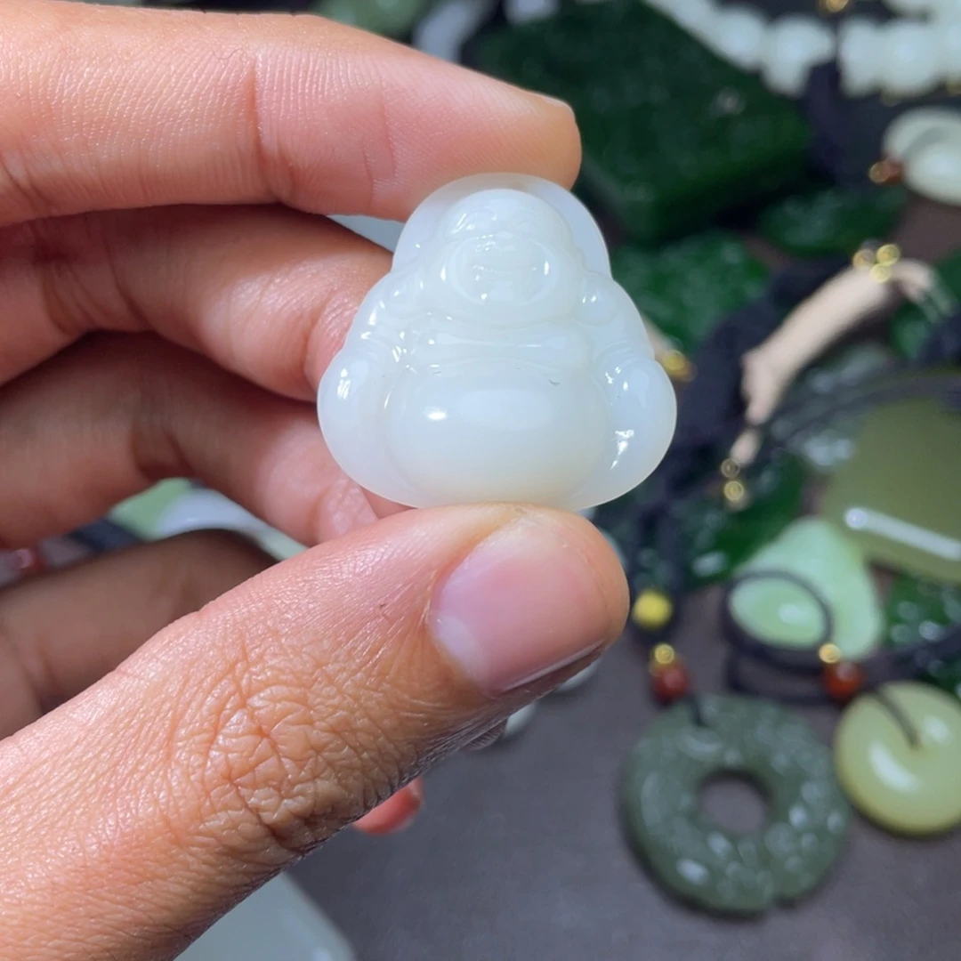 颈饰未镶嵌和田玉