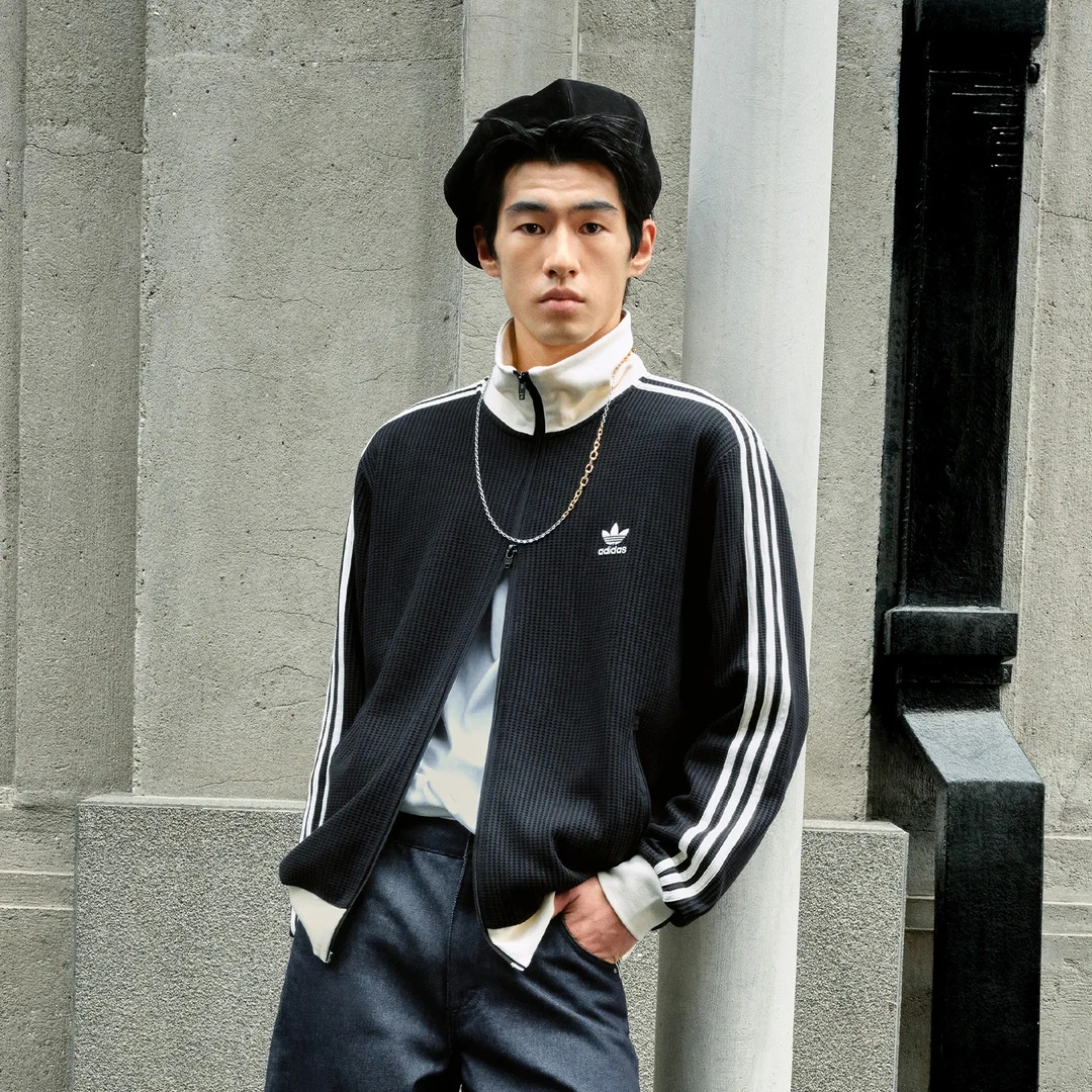 adidas/阿迪达斯中性复古华夫格休闲运动修身夹克薄外套JW0110