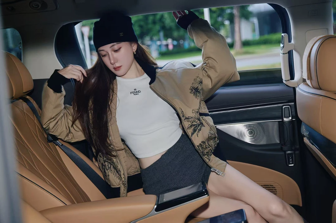 LIMERENCE ‘瑾禾‘ 印花休闲短款棉服飞行员夹克