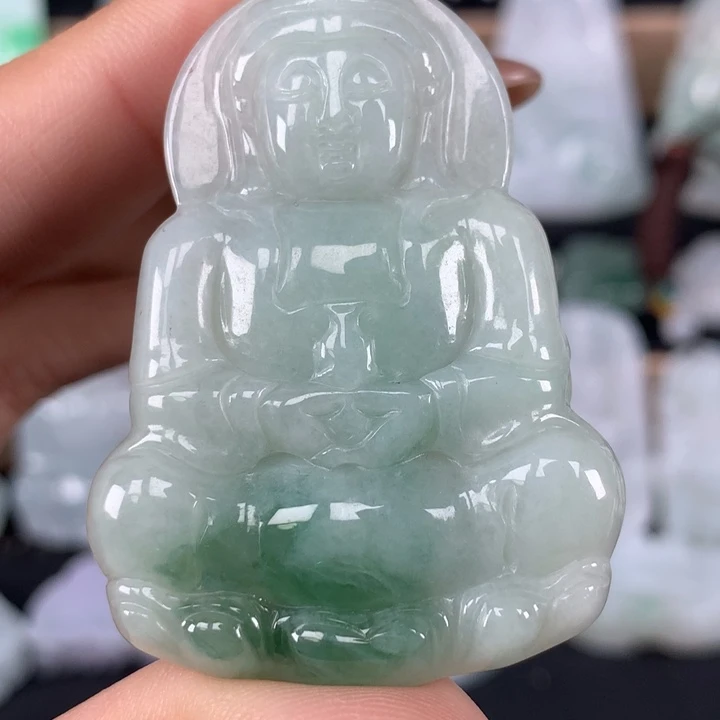 颈饰未镶嵌翡翠观音