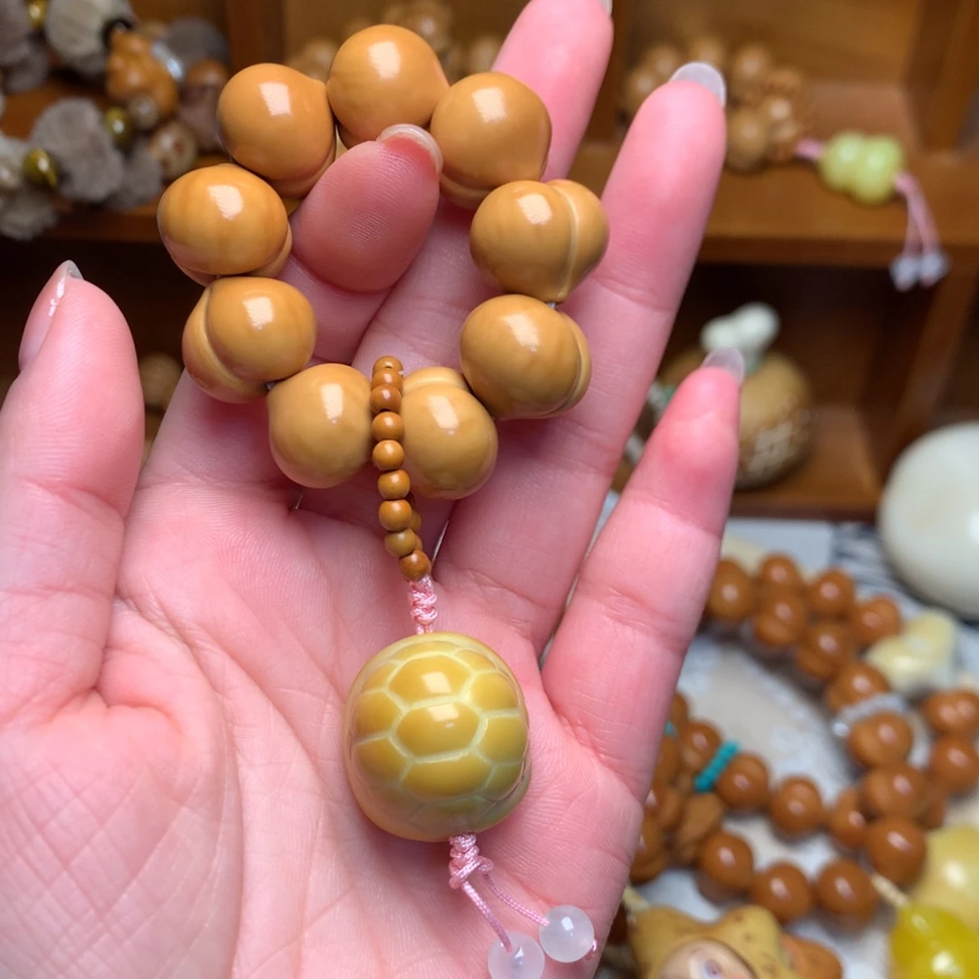 猴头核桃吊坠15高定屁桃手捻富甲