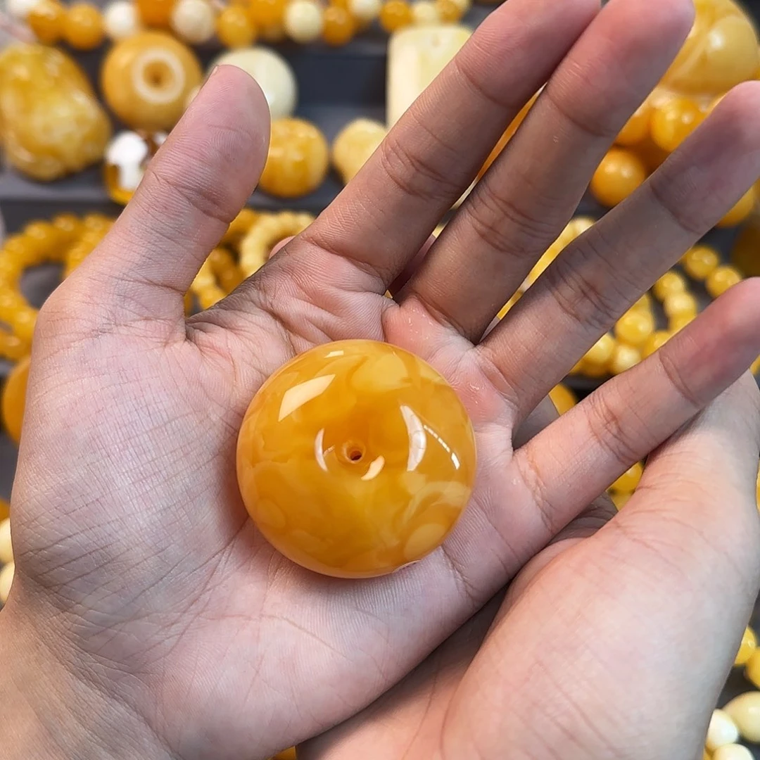未镶嵌琥珀珠宝奇石