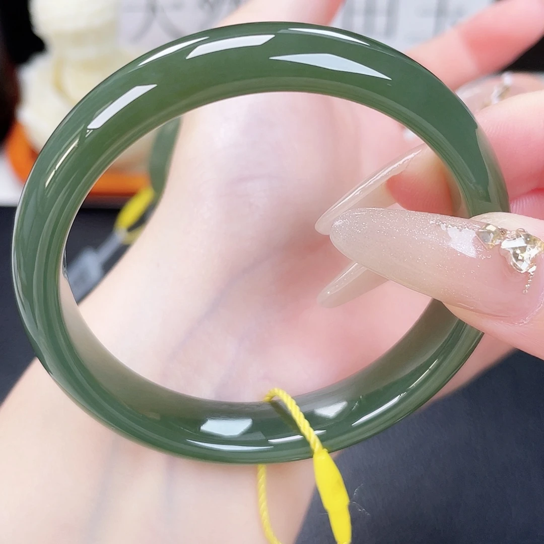 和田玉未镶嵌手镯57