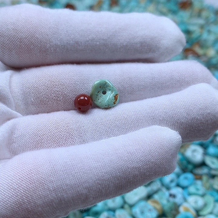 南红玛瑙未镶嵌珠宝奇石