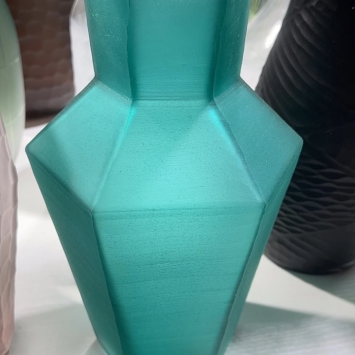 h***o国级绿色磨刻花瓶花器高24口8