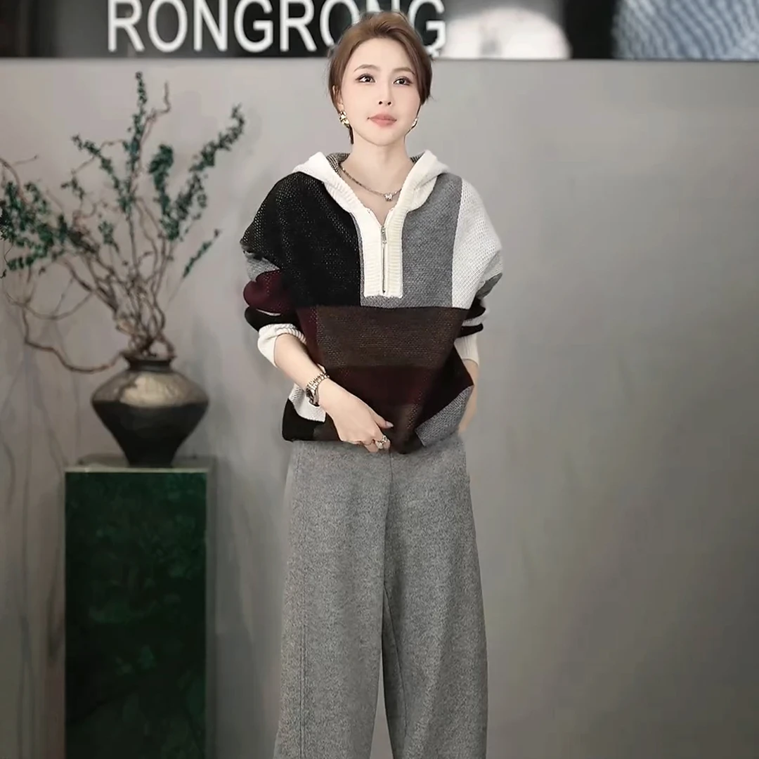 溶溶【碰撞张力】RONGRONG绵羊毛混纺撞色半拉链连帽羊毛衫2505K508