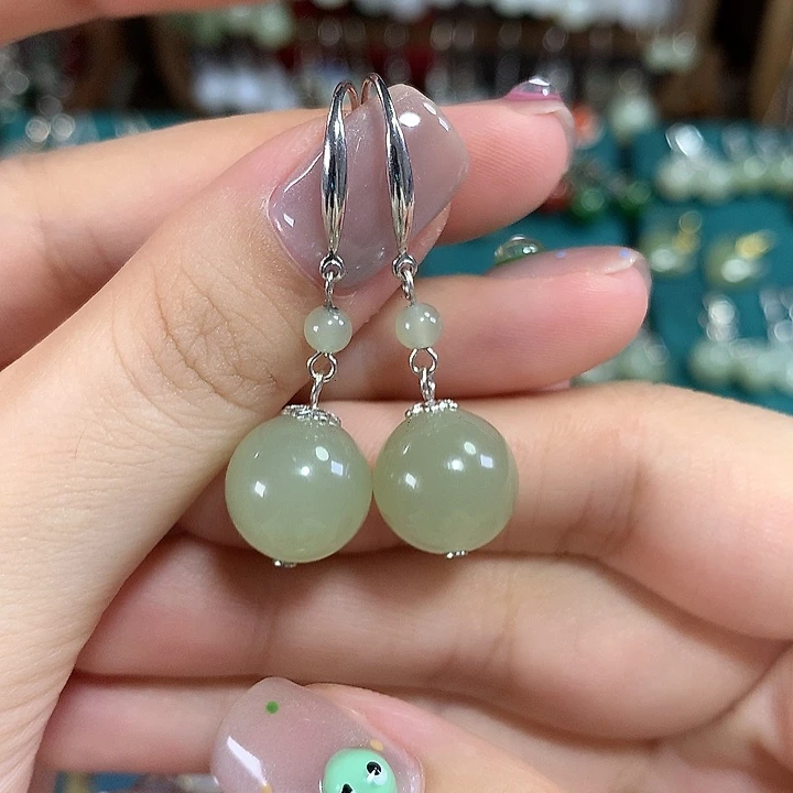 和田玉银S925镶嵌耳饰天然卡12mm左右冰晴水