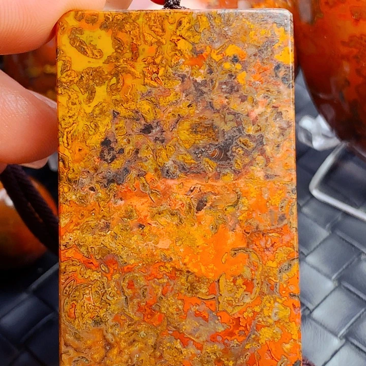 玛瑙/玉髓颈饰未镶嵌黄**国