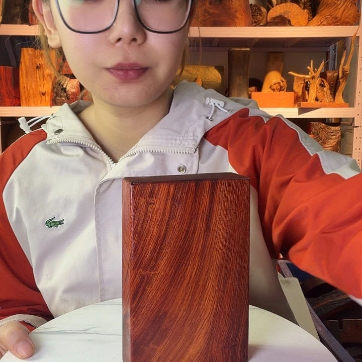 紫檀木类端景台瑾*