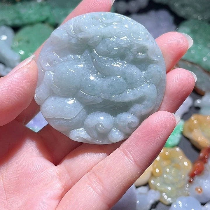 颈饰未镶嵌翡翠天